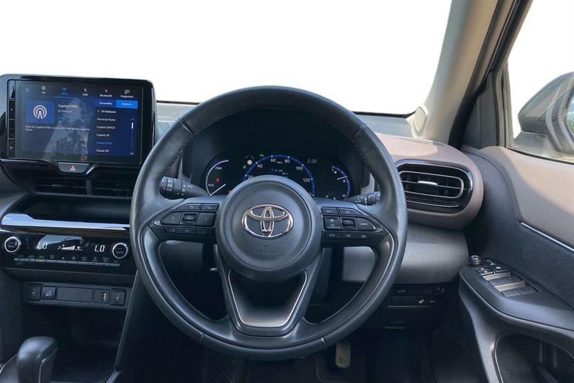 Toyota Yaris Cross 1.5 Hybrid Excel Awd Cvt GK23RYY Grey #6