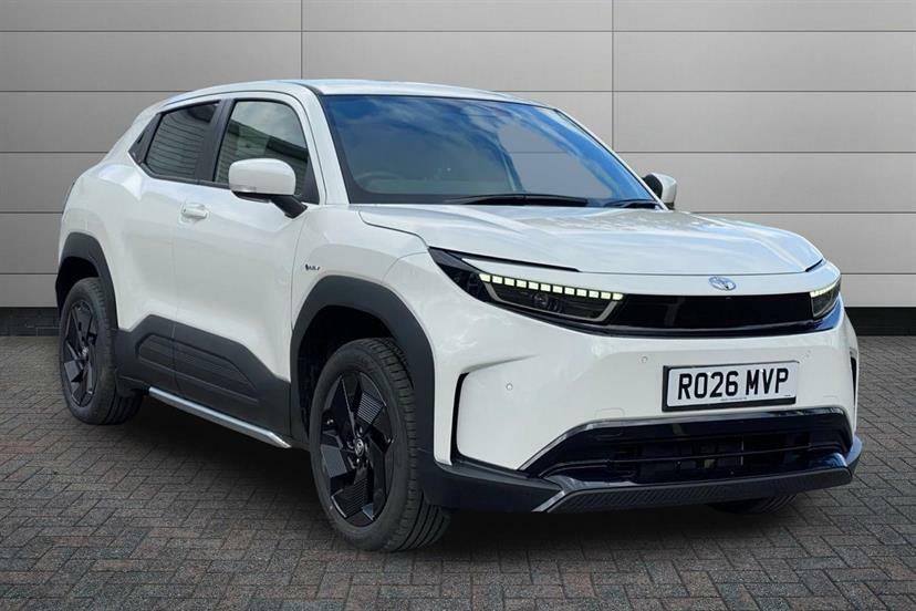 Toyota Urban Cruiser 128Kw Design 61Kwh White