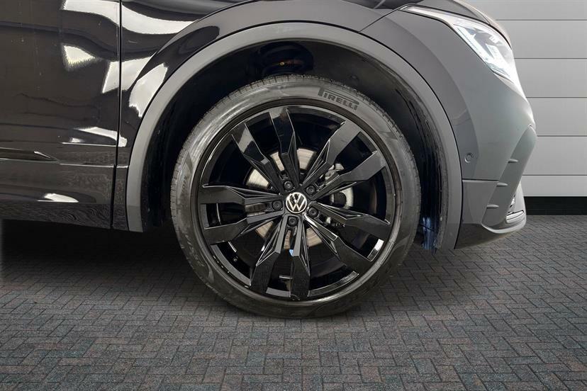 Volkswagen Tiguan 1.5 Tsi 150 Black Edition Dsg WU24MDF Black #5