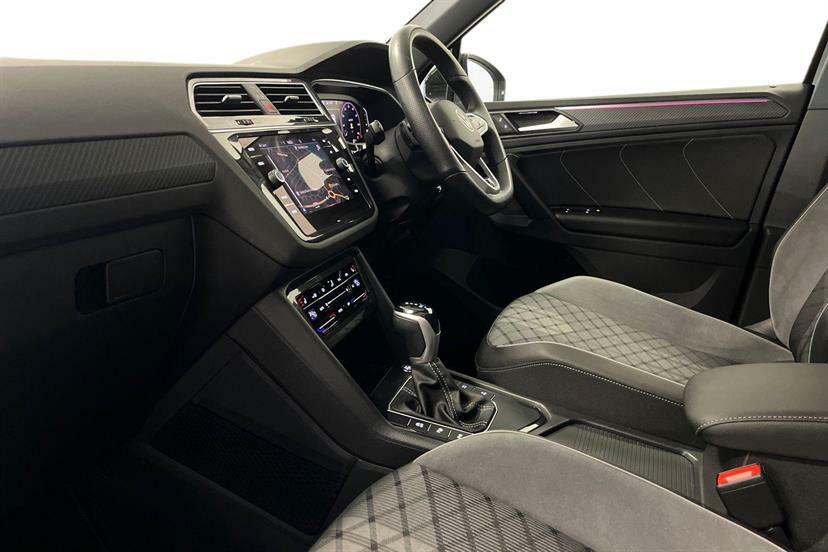 Volkswagen Tiguan 1.5 Tsi 150 Black Edition Dsg WU24MDF Black #2