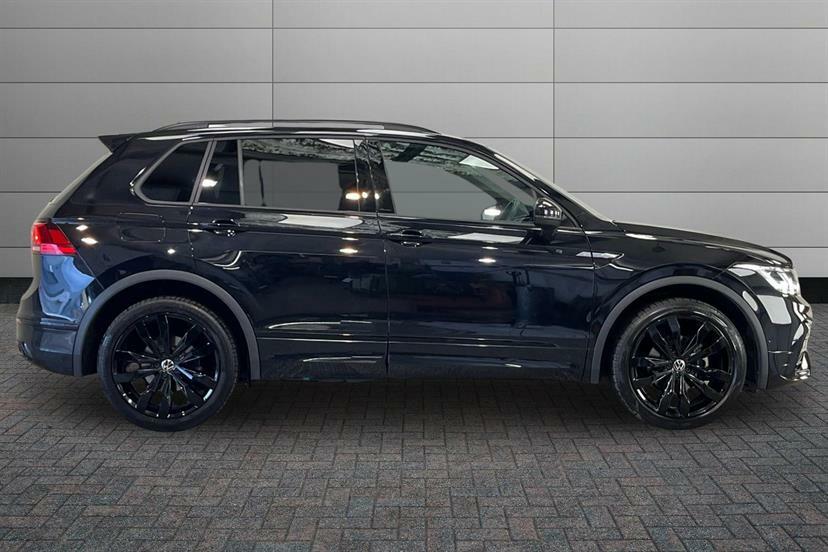 Volkswagen Tiguan 1.5 Tsi 150 Black Edition Dsg WU24MDF Black #4