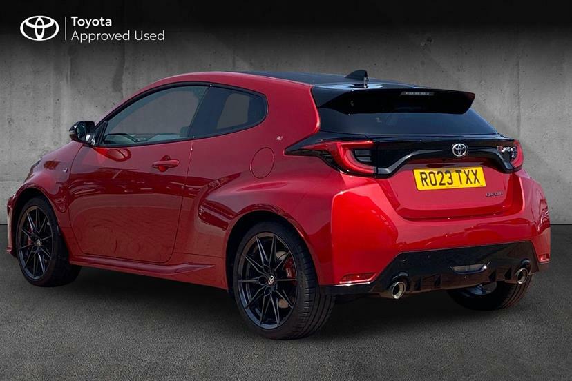 Toyota Yaris 1.6 Awd Circuit Pack Red #4