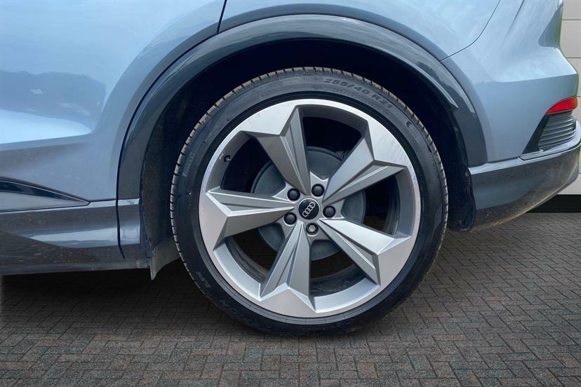 Audi Q4 E Tron 210Kw 45 Qtro 82Kwh Black Ed Tech Pack LN25SMX Blue #5
