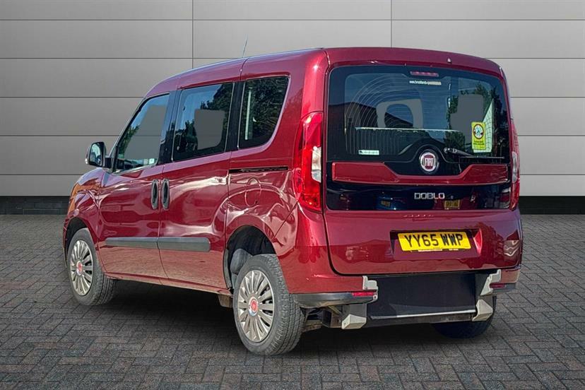 Fiat Doblo 1.4 16V Easy Red #3