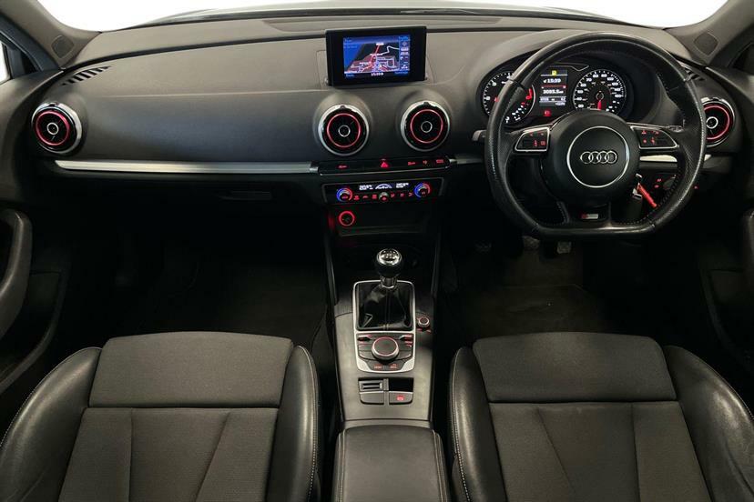 Audi A3 2.0 Tdi S Line Black #6