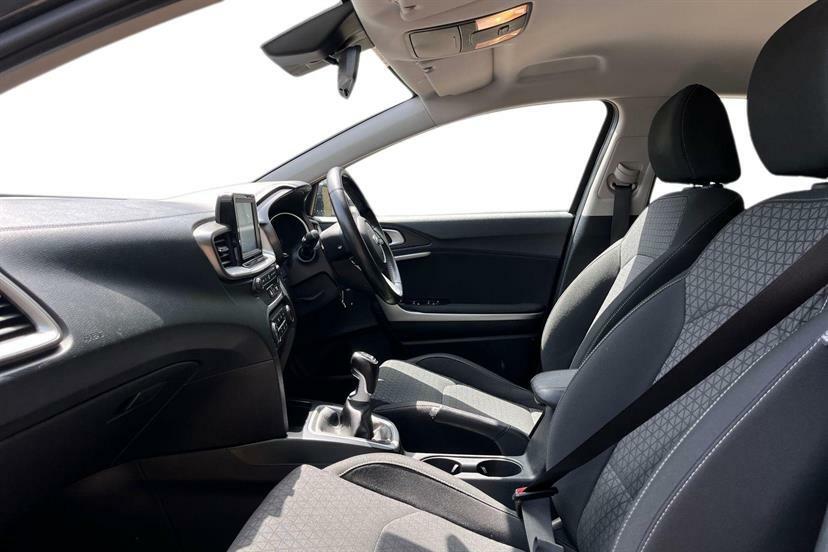 Kia Ceed 1.0T Gdi Isg 2 RY19TNU Silver #2