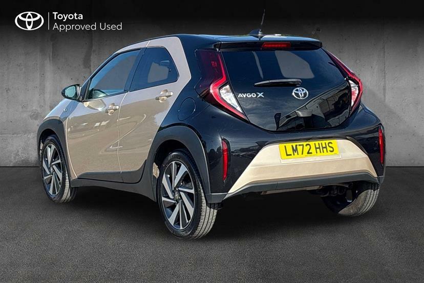 Toyota Aygo X 1.0 Vvt-i Edge LM72HHS Black #4