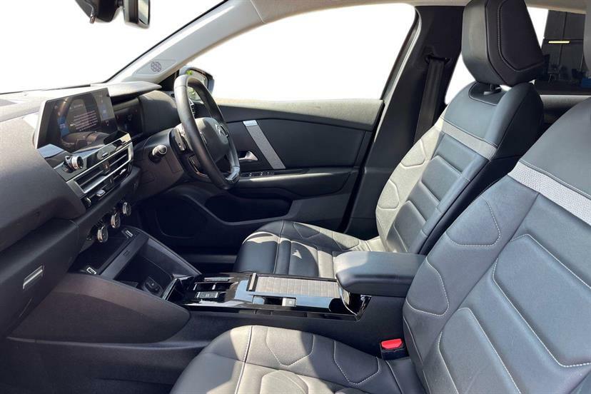 Citroen C4 1.2 Puretech 130 Shine Plus BG23VGR Grey #2