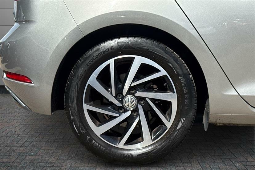 Volkswagen Golf 1.5 Tsi Evo Match Edition MA20DXH Silver #5