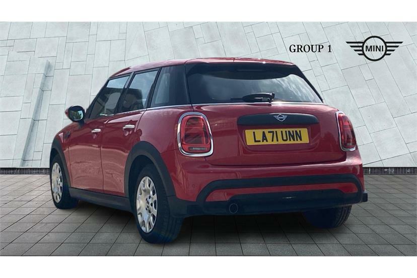 Mini Hatch 1.5 One Classic LA71UNN Red #2