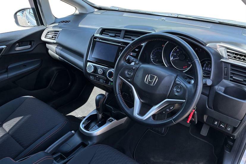 Honda Jazz 1.5 I-vtec Sport Cvt Silver #6