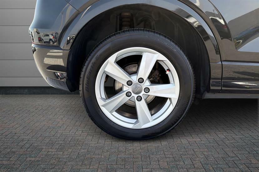 Audi Q2 35 Tfsi Sport S Tronic KE19AWW Black #5