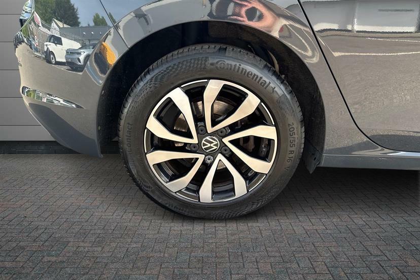 Volkswagen Golf 1.5 Etsi 150 Active Dsg GN22ZYH Grey #5