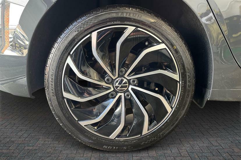 Volkswagen Golf 1.5 Tsi 150 Style Edition GL23WXG Grey #5