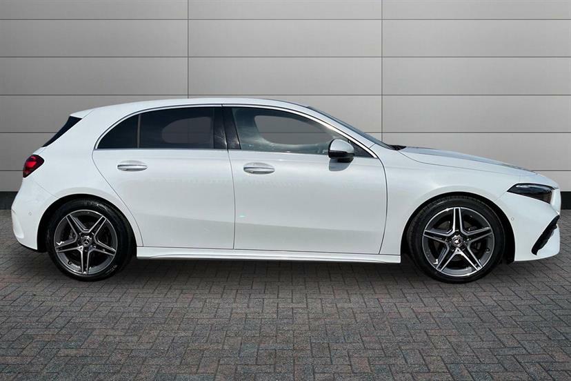 Mercedes-Benz A Class A180 Amg Line Executive AP73OXA White #3
