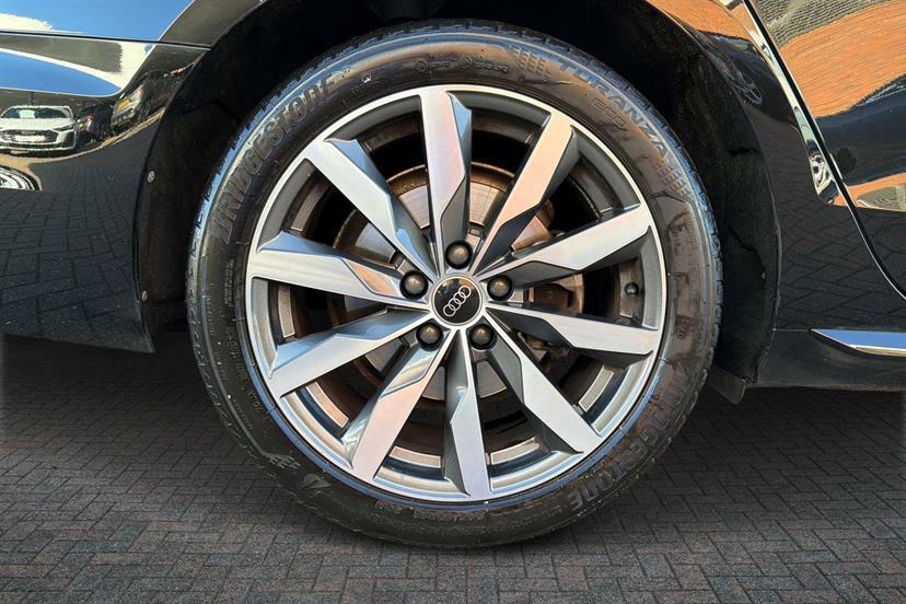 Audi A4 35 Tfsi Sport Edition S Tronic Comfortsound YH23HJN Black #5