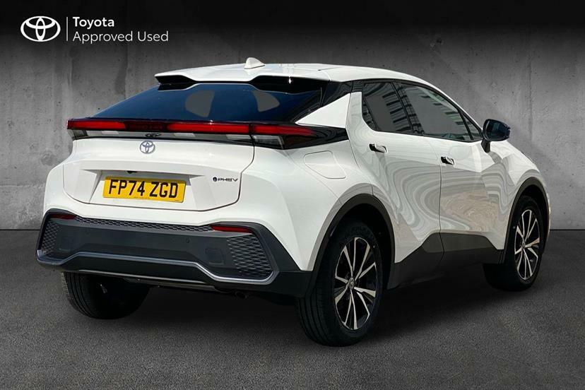 Toyota C-Hr 2.0 Phev Design Cvt FP74ZGD White #2