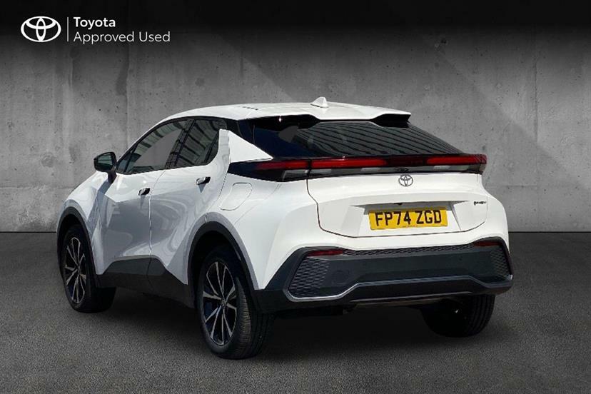 Toyota C-Hr 2.0 Phev Design Cvt FP74ZGD White #4