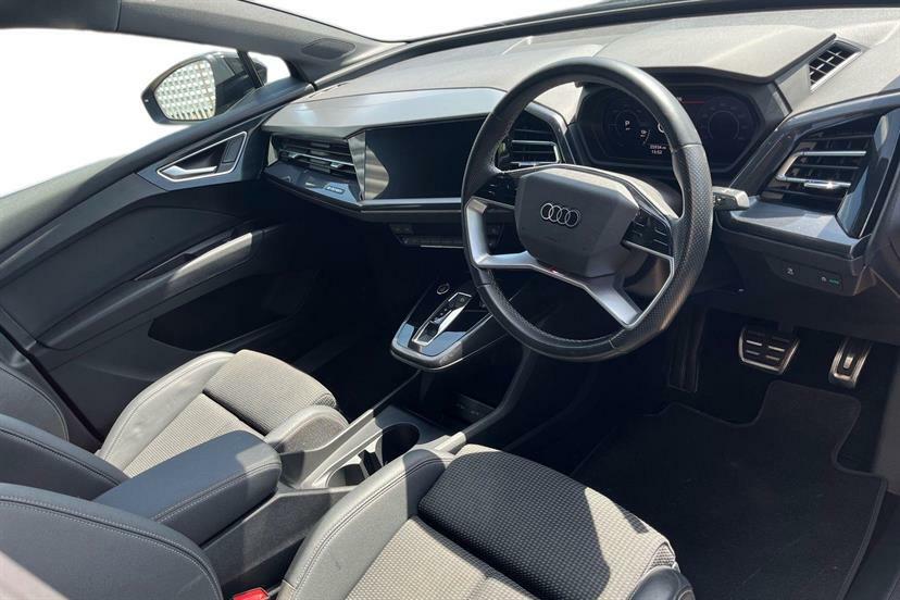 Audi Q4 E Tron 150Kw 40 82Kwh S Line NJ23GPF Black #6