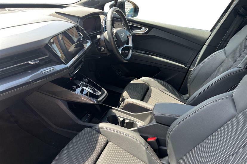 Audi Q4 E Tron 150Kw 40 82Kwh S Line NJ23GPF Black #2