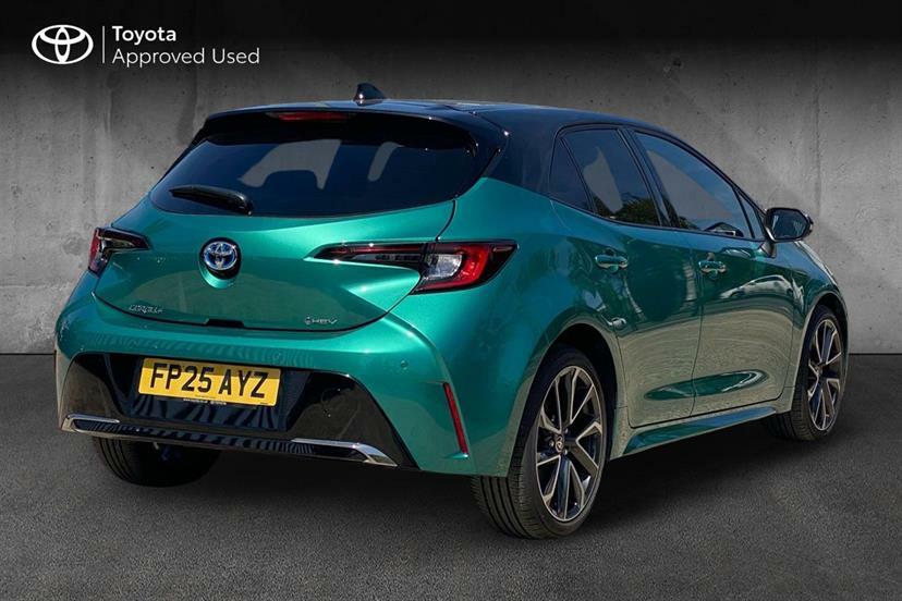 Toyota Corolla 1.8 Hybrid Excel Cvt FP25AYZ Green #2
