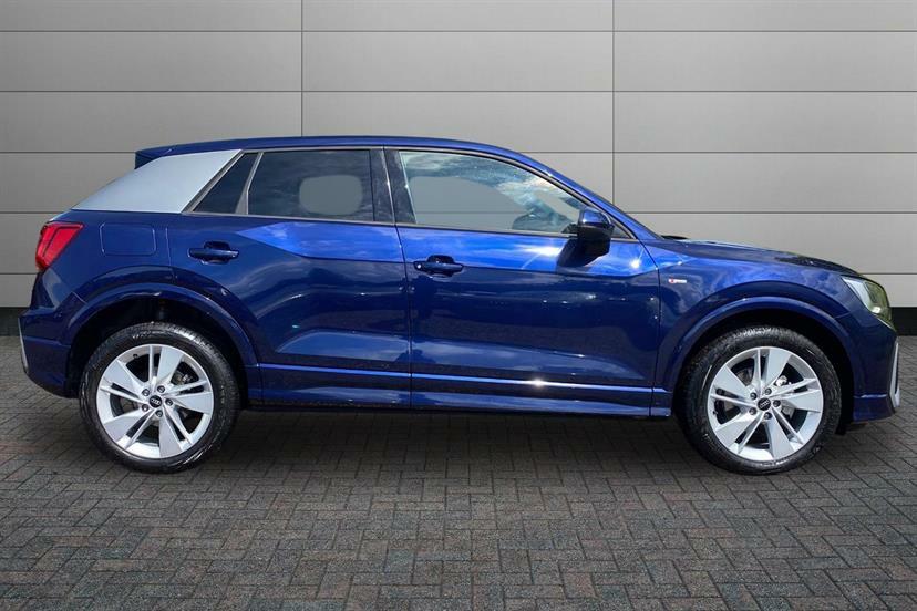 Audi Q2 35 Tfsi S Line S Tronic Cs LN75NWZ Blue #4