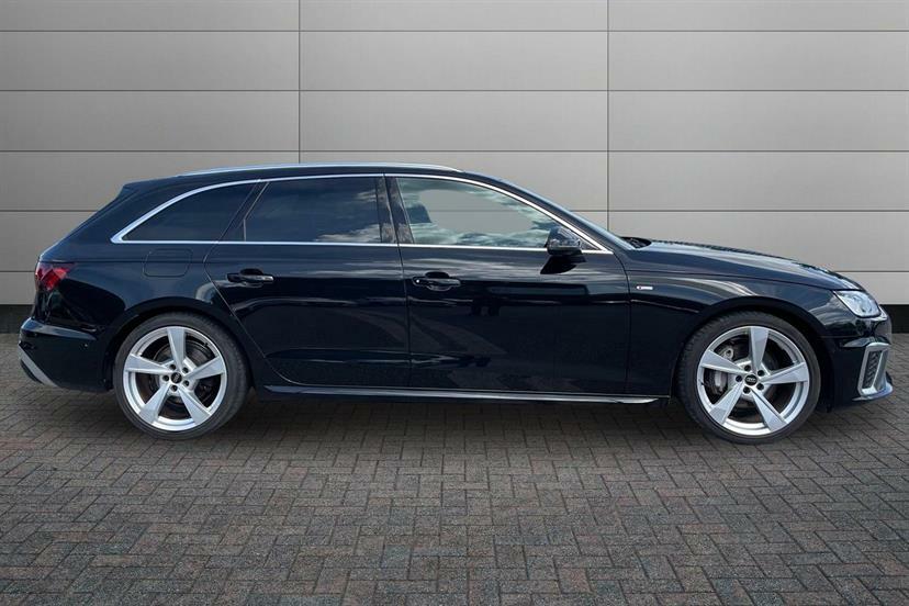 Audi A4 40 Tfsi 204 S Line S Tronic KR24WSV Black #4
