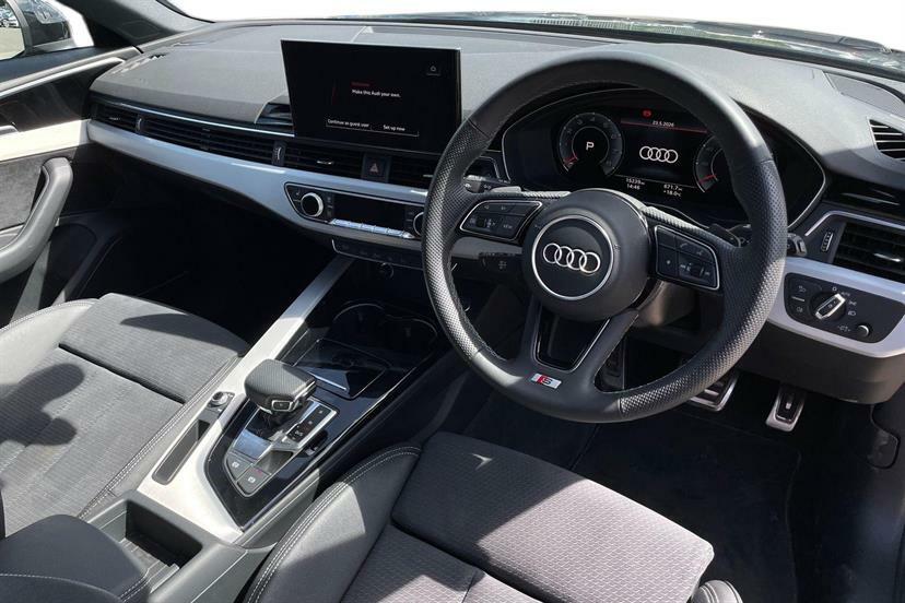 Audi A4 40 Tfsi 204 S Line S Tronic KR24WSV Black #6