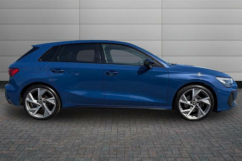 Audi A3 35 Tfsi Black Edition S Tronic Tech Pack RK24MJU Blue #4
