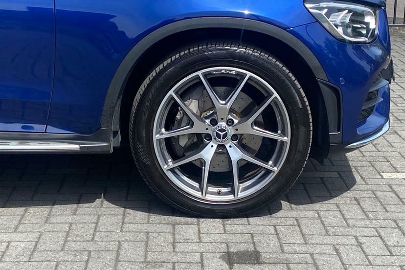 Mercedes-Benz GLC Class 300 4Matic Amg Line Premium Plus 9G-tronic Blue #4