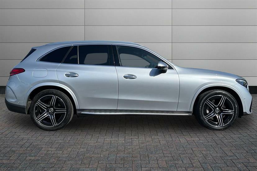 Mercedes-Benz GLC Class 300 4Matic Amg Line Premium 9G-tronic KT73VPZ Silver #3