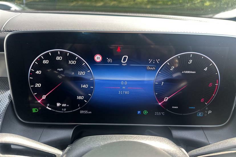 Mercedes-Benz GLC Class 300D 4Matic Amg Line Premium 9G-tronic KR23ULN Black #6
