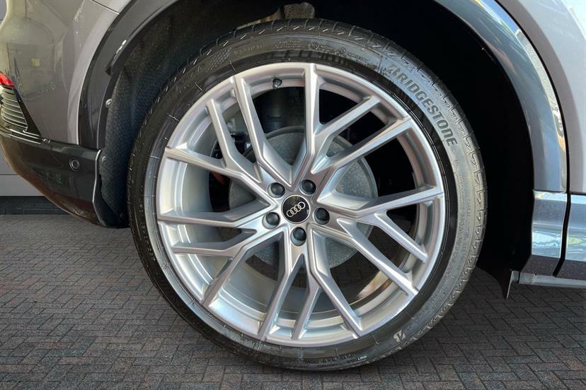 Audi Q4 E Tron 220Kw 50 Quattro 82.77Kwh Vorsprung WJ23KFO Grey #5