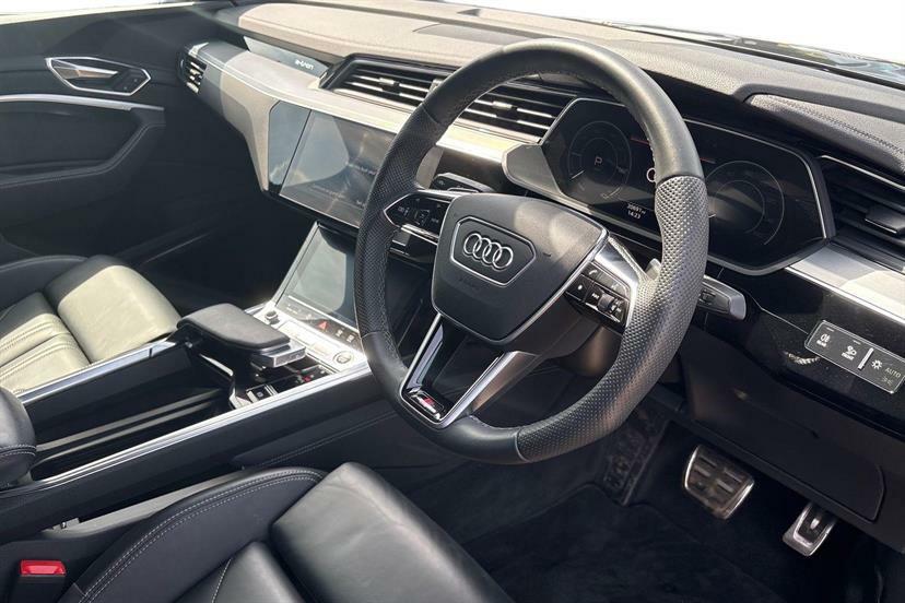 Audi Q8 e tron 300Kw 55 Quattro 114Kwh S Line Grey #6