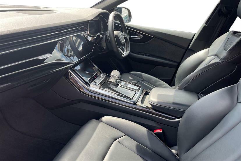 Audi Q8 55 Tfsi Quattro Black Edition Tiptronic Cs WN72RZS Black #2