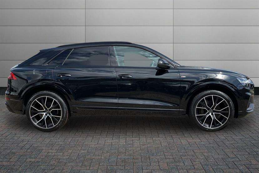 Audi Q8 55 Tfsi Quattro Black Edition Tiptronic Cs WN72RZS Black #4