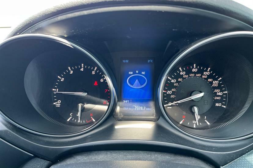 Toyota Avensis 2.0D Business Edition Silver #21