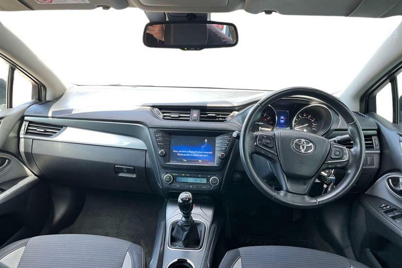 Toyota Avensis 2.0D Business Edition Silver #6