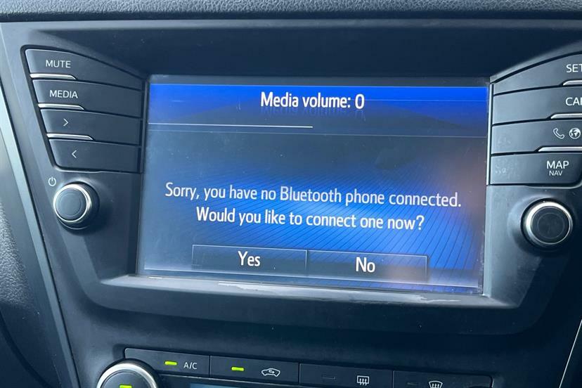 Toyota Avensis 2.0D Business Edition Silver #29