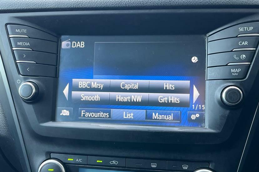 Toyota Avensis 2.0D Business Edition Silver #28