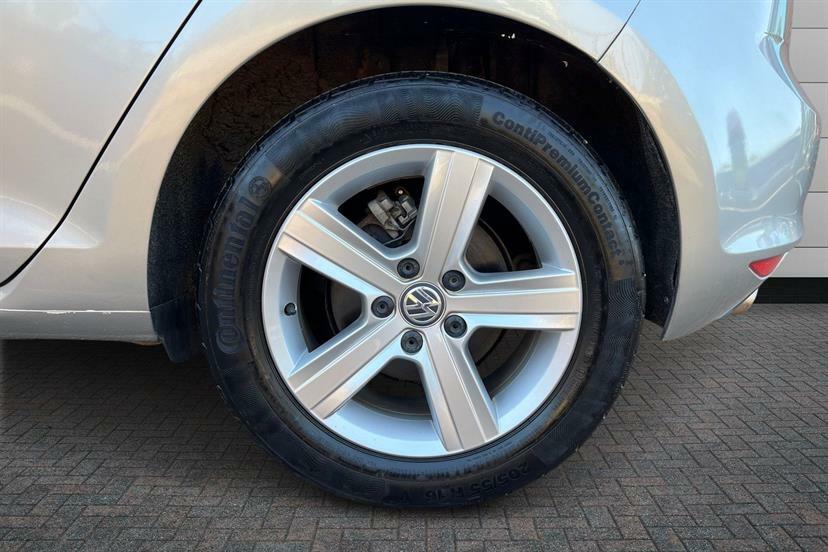 Volkswagen Golf 1.6 Tdi 110 Match Edition Silver #5