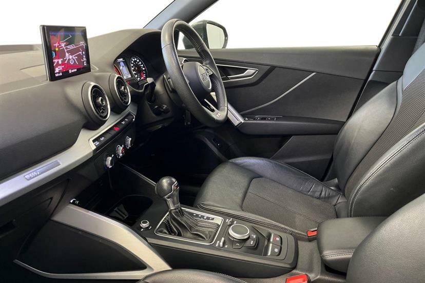 Audi Q2 35 Tfsi S Line S Tronic EK69SVN Grey #2