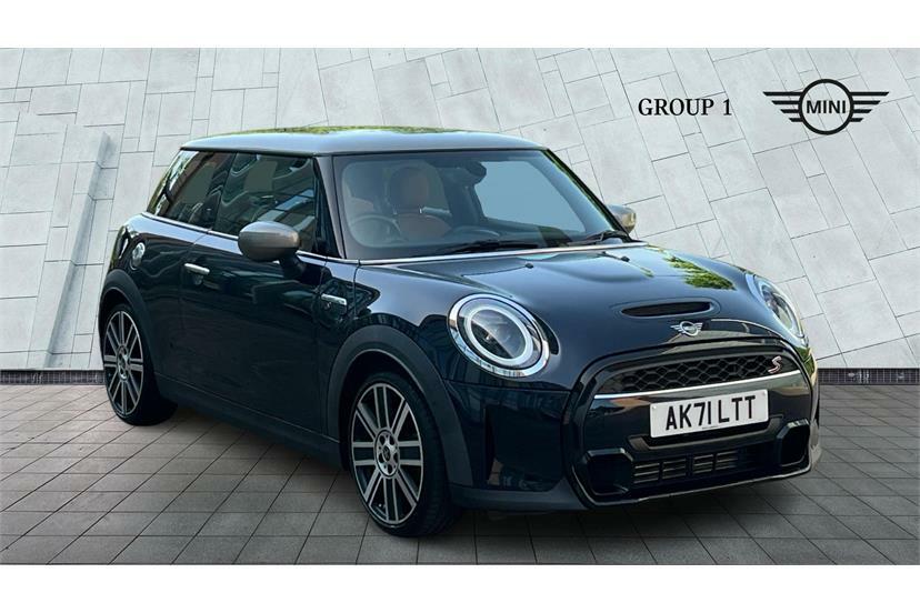 Mini Hatch 2.0 Cooper S Exclusive Black