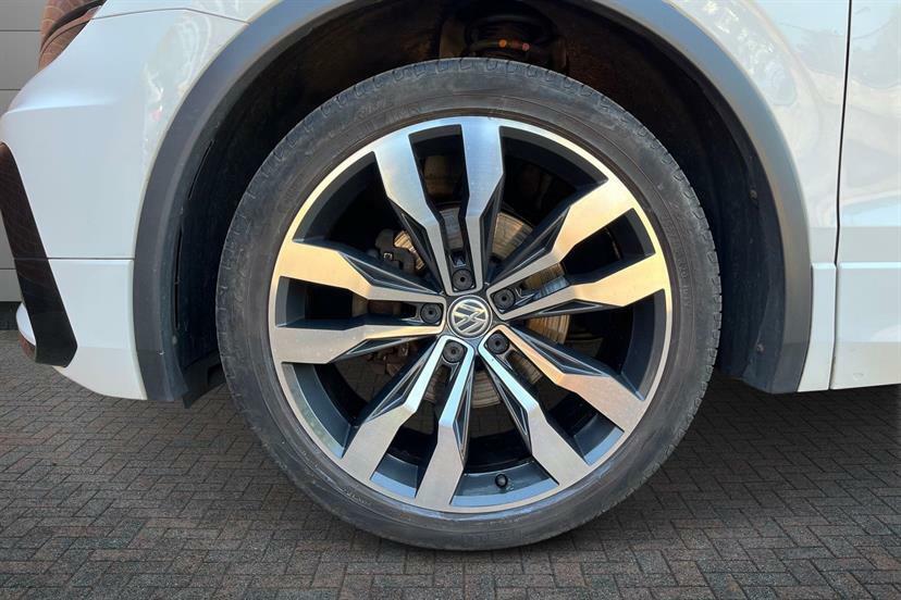Volkswagen Tiguan 2.0 Tdi 150 R-line KL18OPV White #5