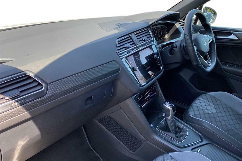 Volkswagen Tiguan 2.0 Tdi R-line Edition Dsg WP23XZX White #2