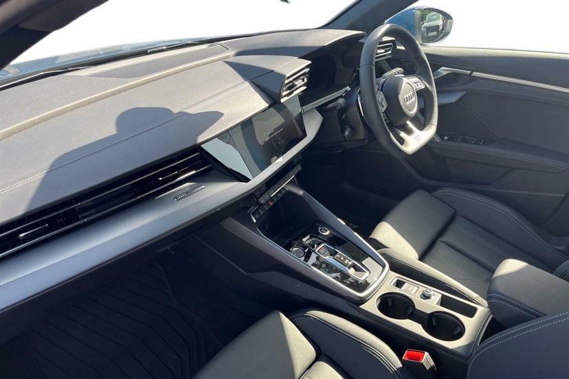Audi A3 1.5 Tfsi 150 S Line S Tronic AO75NPU Blue #2