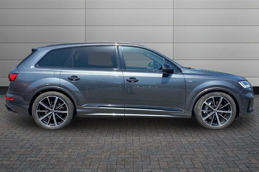 Audi Q7 55 Tfsi Quattro Black Edition Tiptronic Cs FX21XVE Grey #4