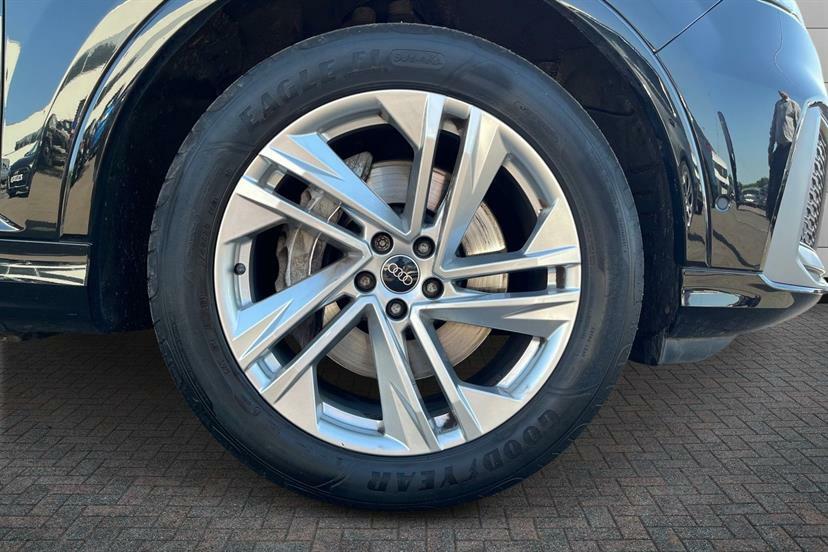 Audi Q7 50 Tdi Quattro S Line Tiptronic Cs Pack AP23KUV Black #5