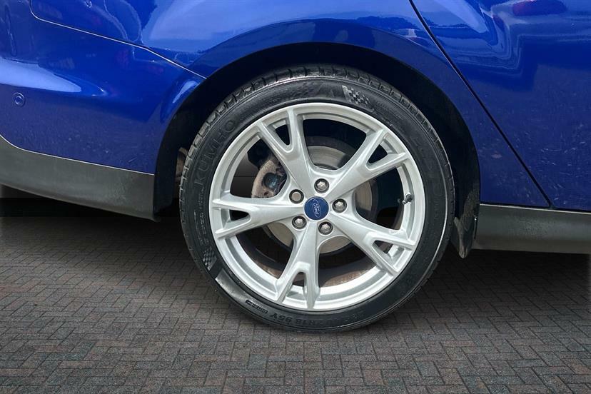 Ford Focus 1.5 Ecoboost 182 Titanium X Blue #5
