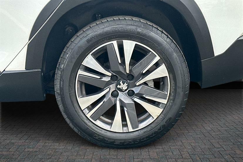 Peugeot 2008 1.2 Puretech Allure Premium Start Stop SG68DWO White #5